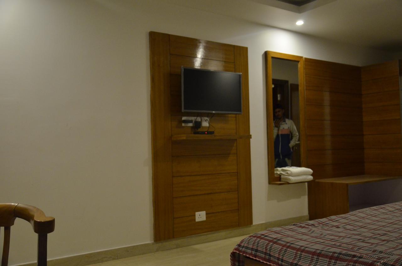 Clarks Hotel Mussoorie Ngoại thất bức ảnh